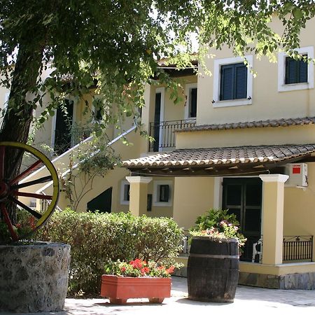 Spiti Nikos Aparthotel Danilia Екстериор снимка