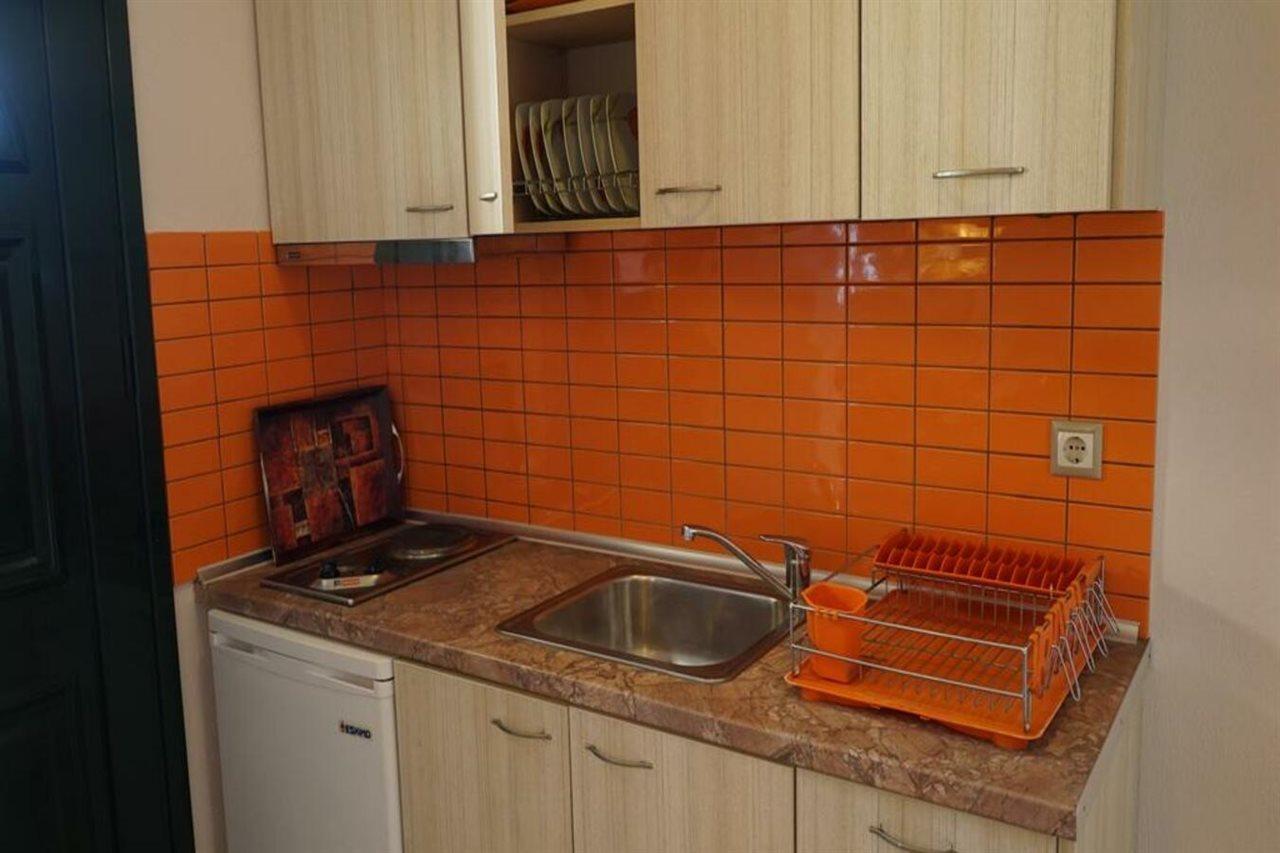 Spiti Nikos Aparthotel Danilia Екстериор снимка