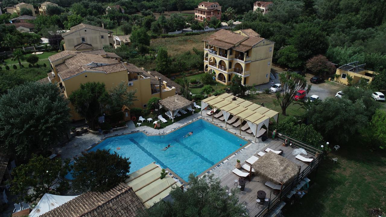 Spiti Nikos Aparthotel Danilia Екстериор снимка