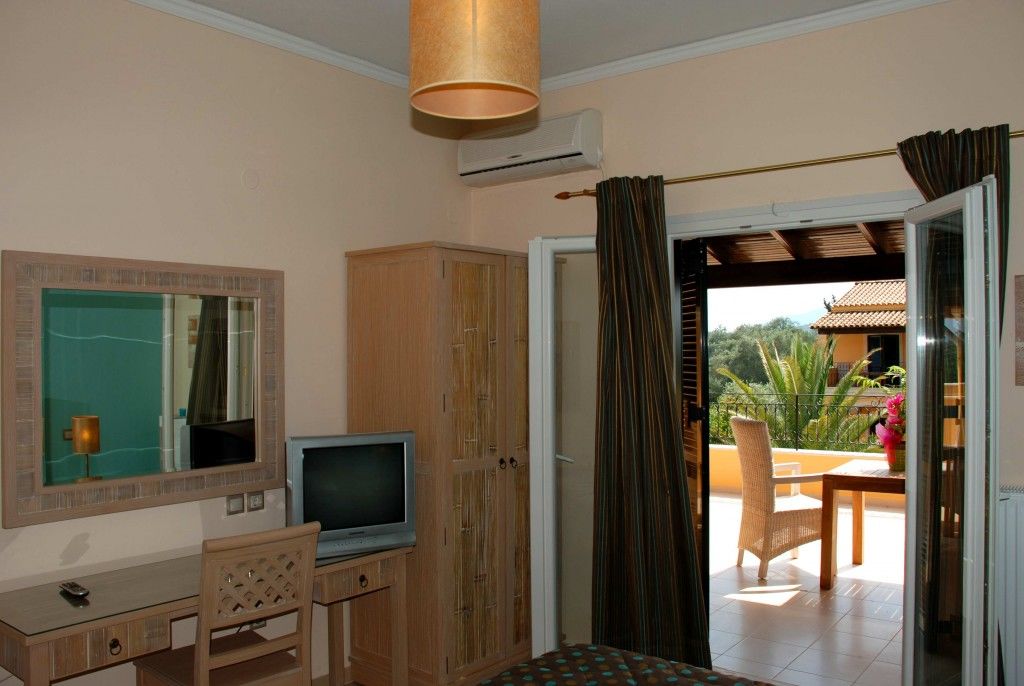 Spiti Nikos Aparthotel Danilia Екстериор снимка